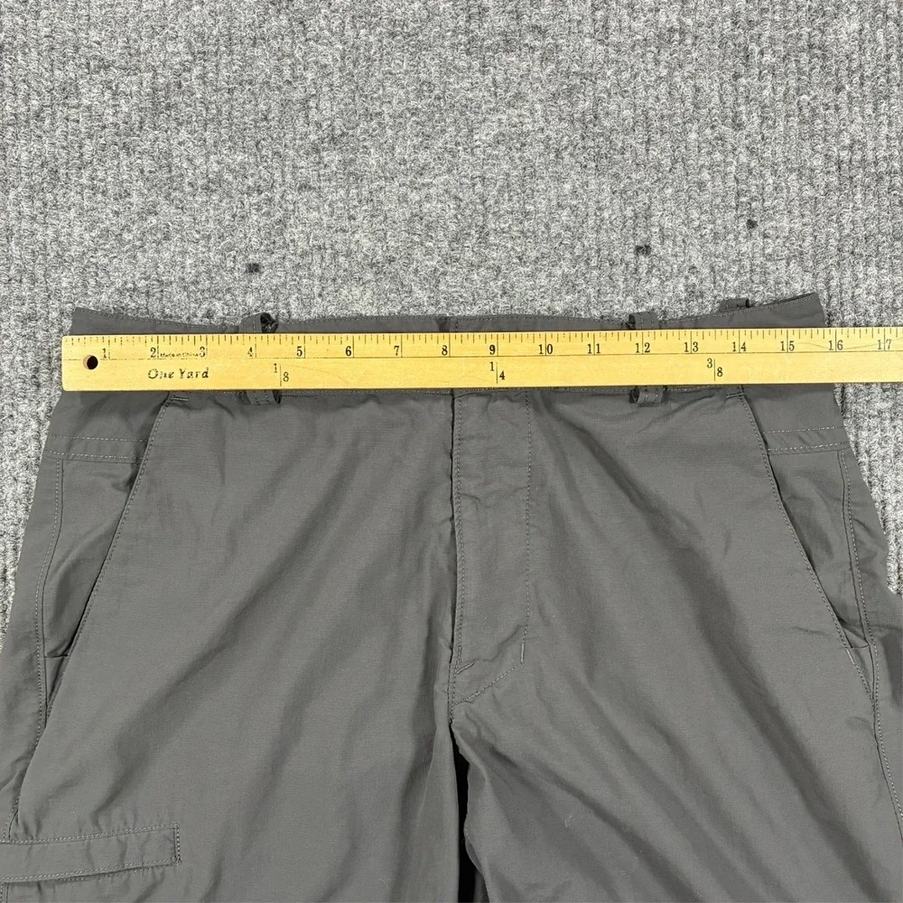 The North Face Shorts Mens 32 Gray Hiking Outdoor Trail Nylon Cargo Low Rise